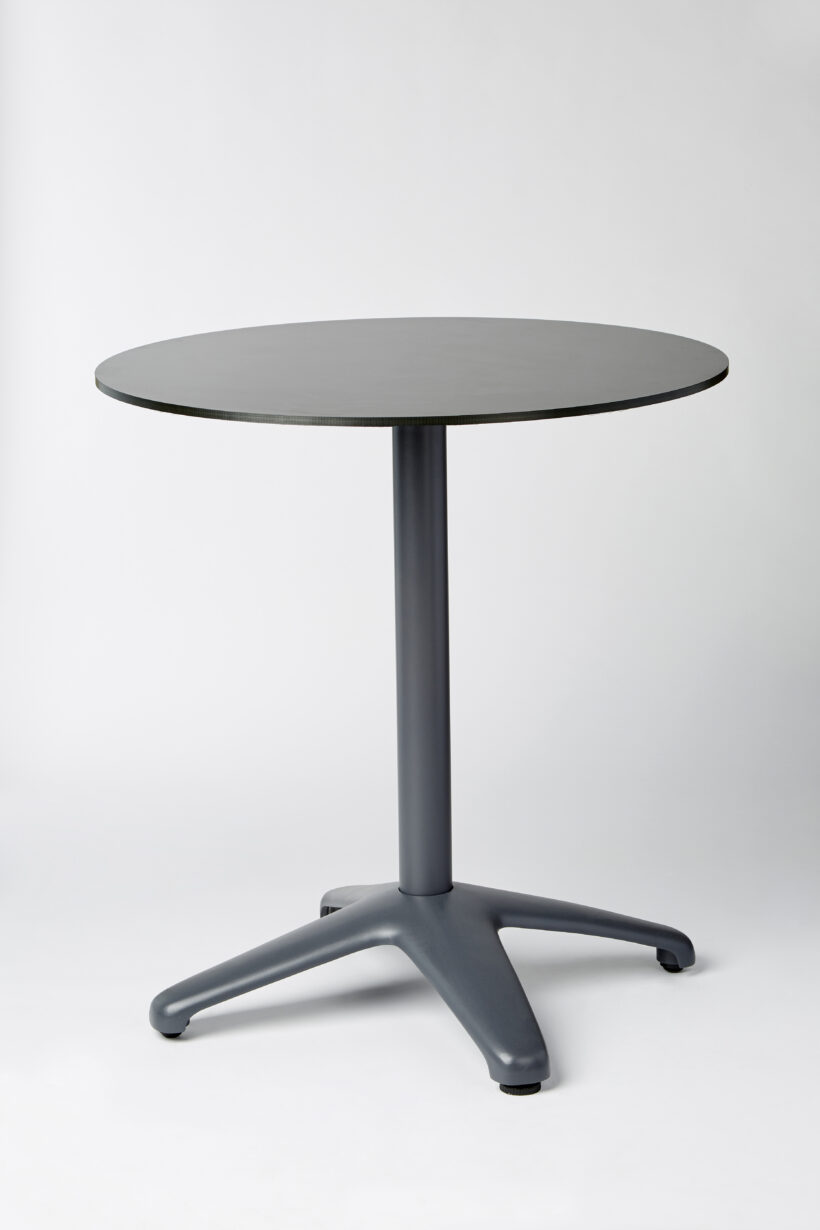 Vela Table 4 8PL